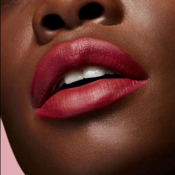 M•A•C MATTE LIPSTICK -RING THE ALARM - Picture 2 of 6